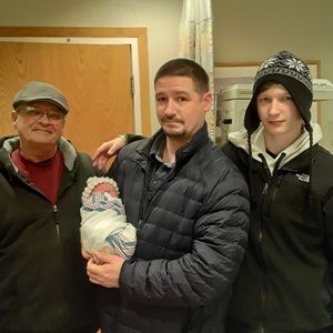 Meet your Posher, Devin